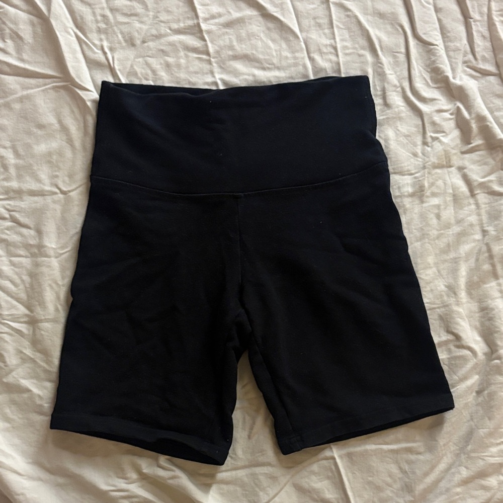 Aritzia Black High-Rise Bike Shorts